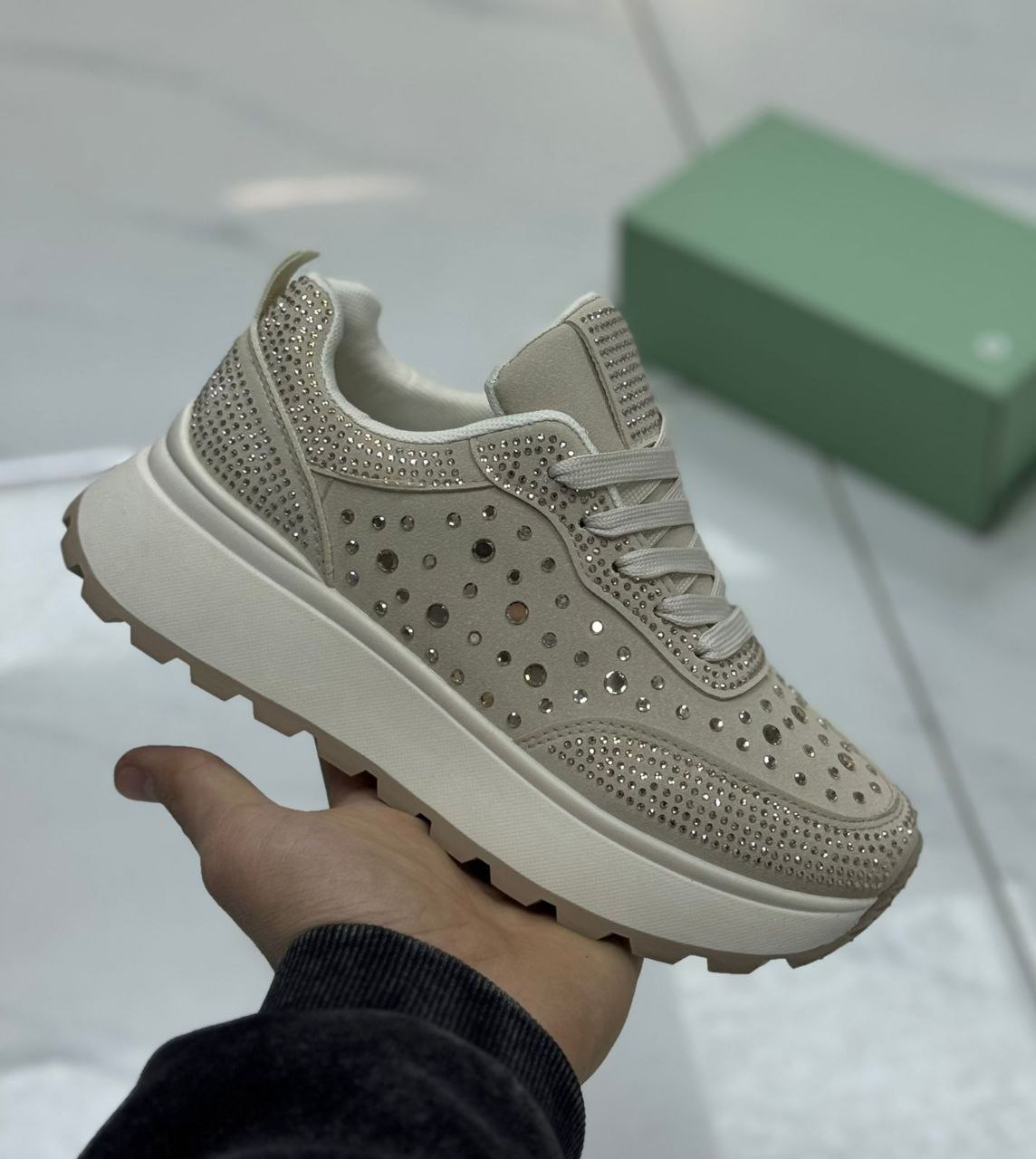 фото весенние женские кроссовки оптом