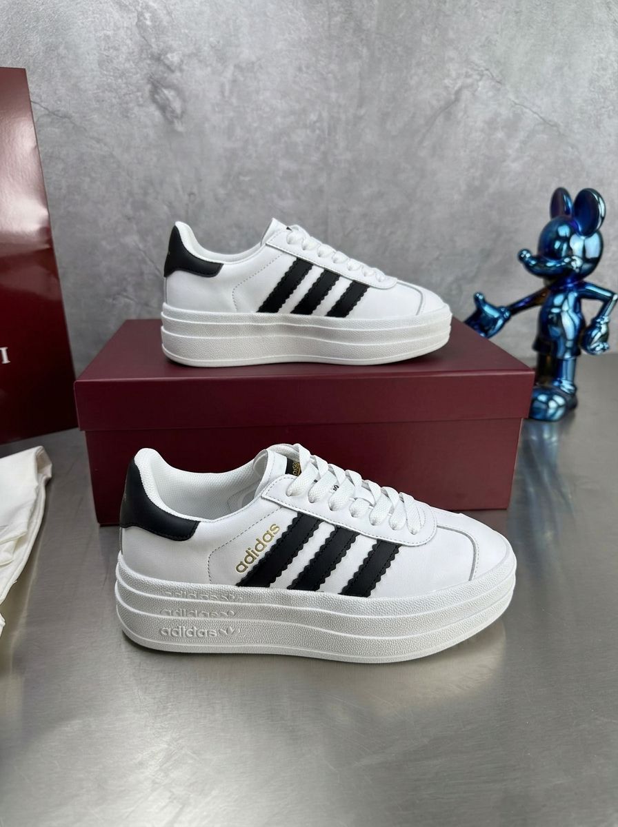 фото женские весенние кроссовки adidas 103801 оптом