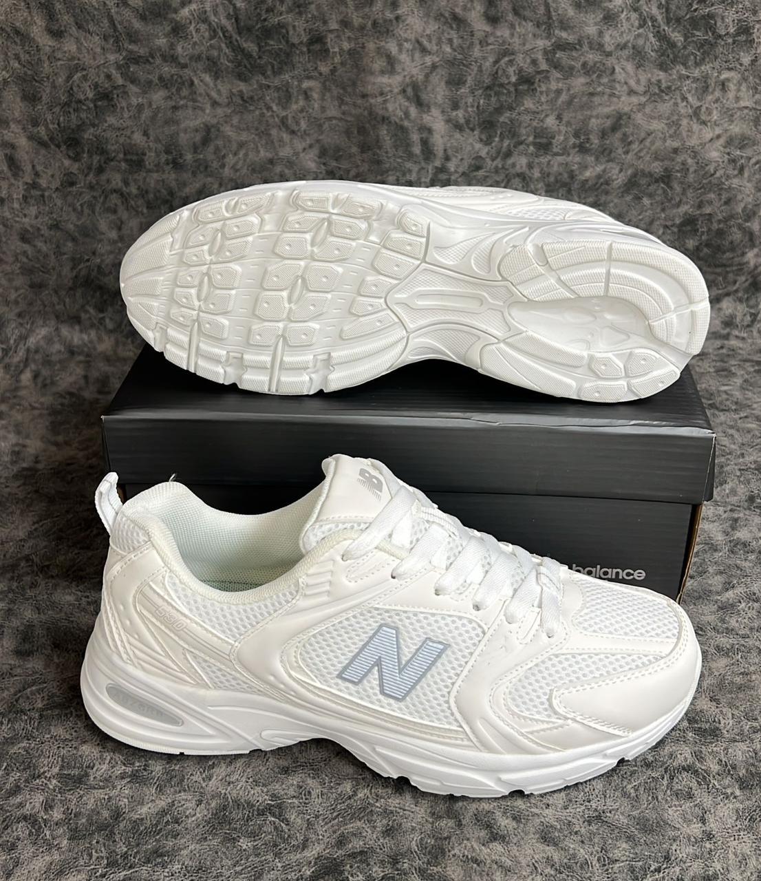 фото Мужские белые кроссовки New Balance 556018 оптом с доставкой