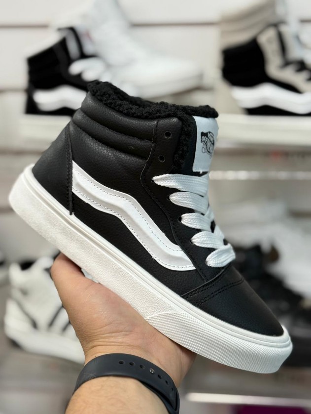 фото зимние женские кроссовки оптом с доставкой