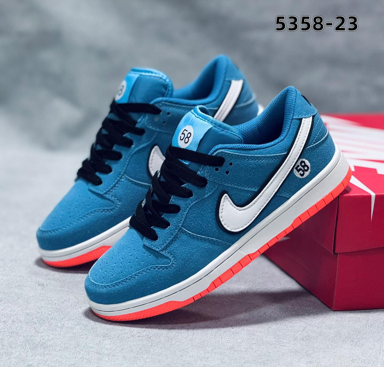 фото Женские осенние кроссовки Nike 995977 оптом на лето для мужчин