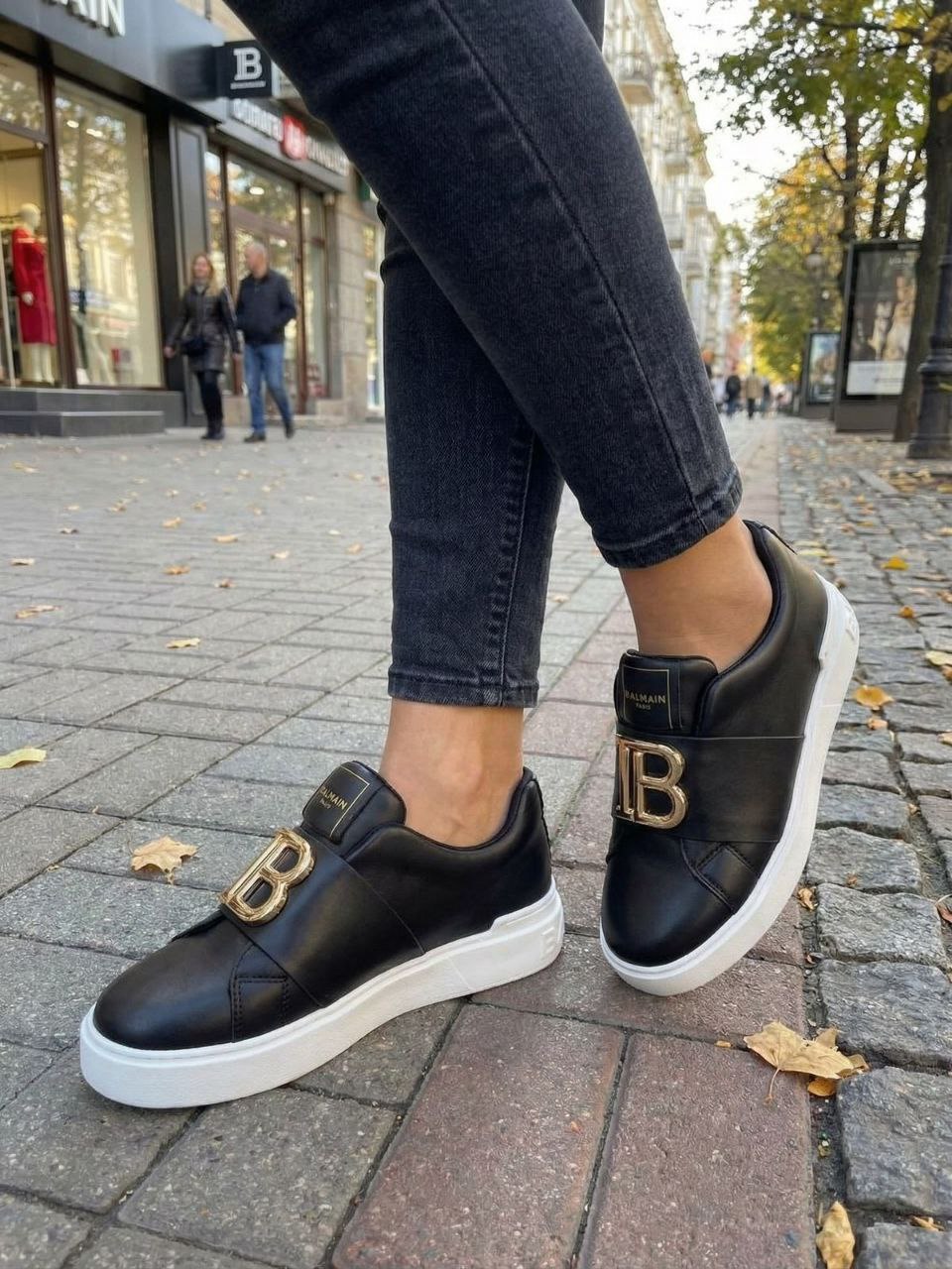 фото весенние женские кроссовки оптом