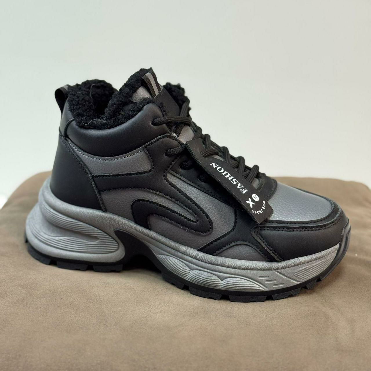 фото зимние женские кроссовки оптом с доставкой