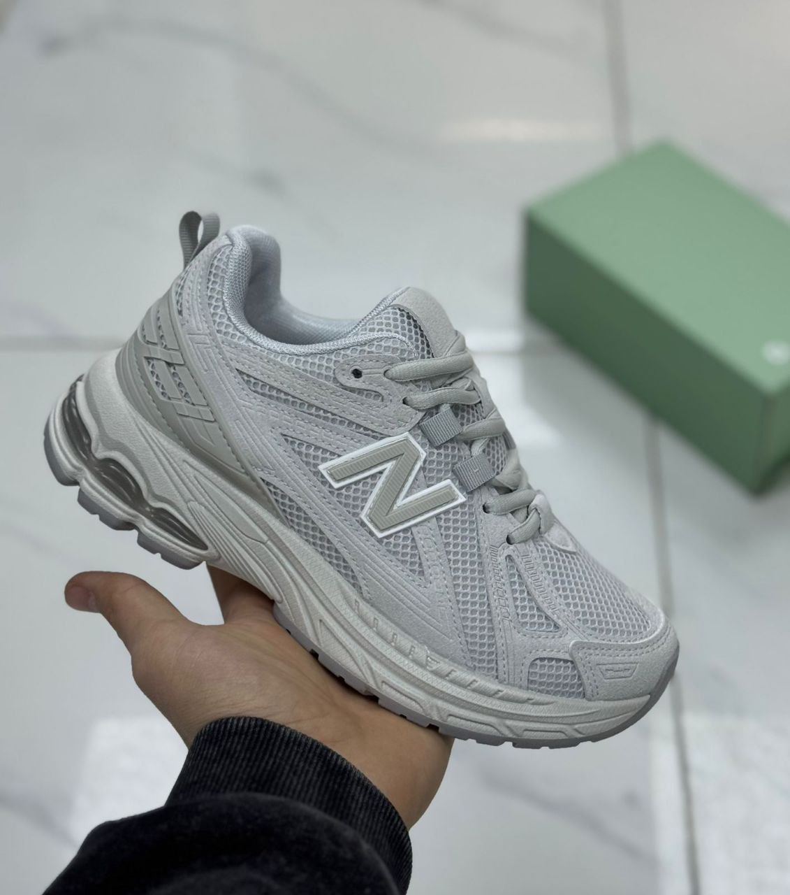 фото весенние женские кроссовки оптом