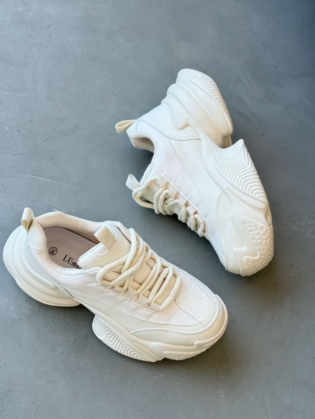 фото весенние женские кроссовки оптом