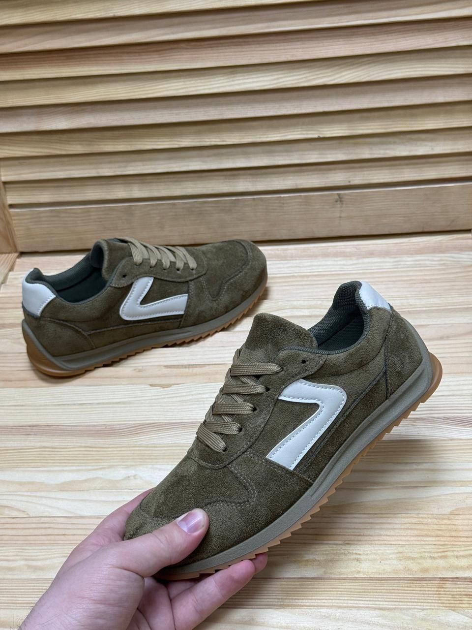 фото весенние женские кроссовки оптом