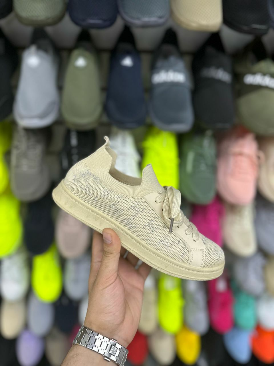 фото весенние женские кроссовки оптом