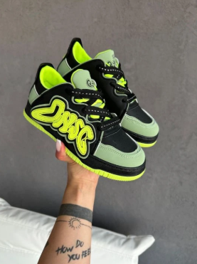 фото весенние женские кроссовки оптом