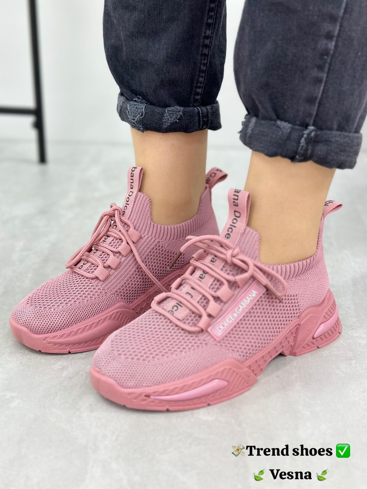 фото весенние женские кроссовки оптом