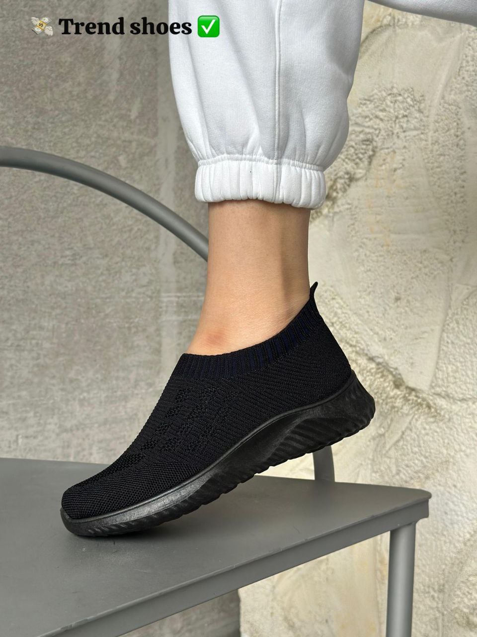 фото весенние женские кроссовки оптом