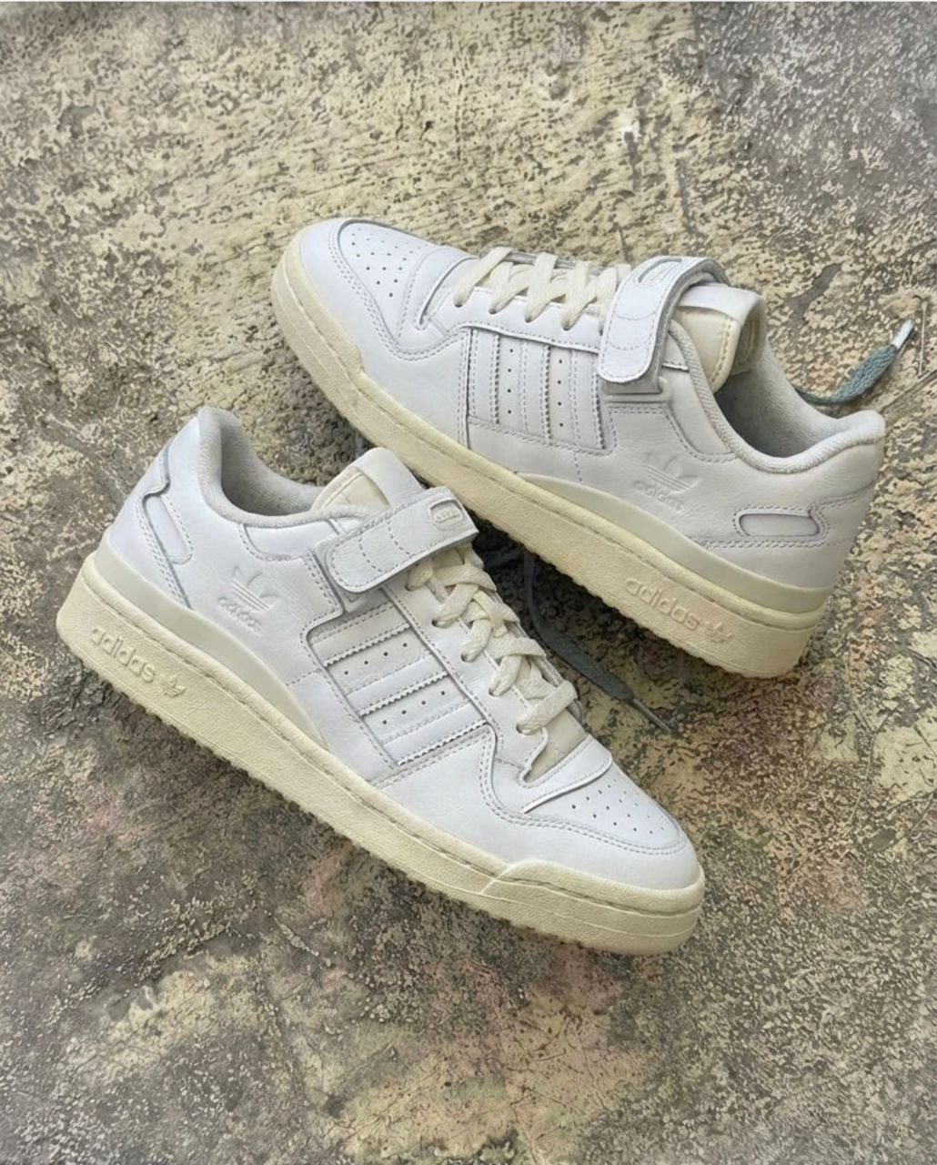 фото весенние женские кроссовки оптом