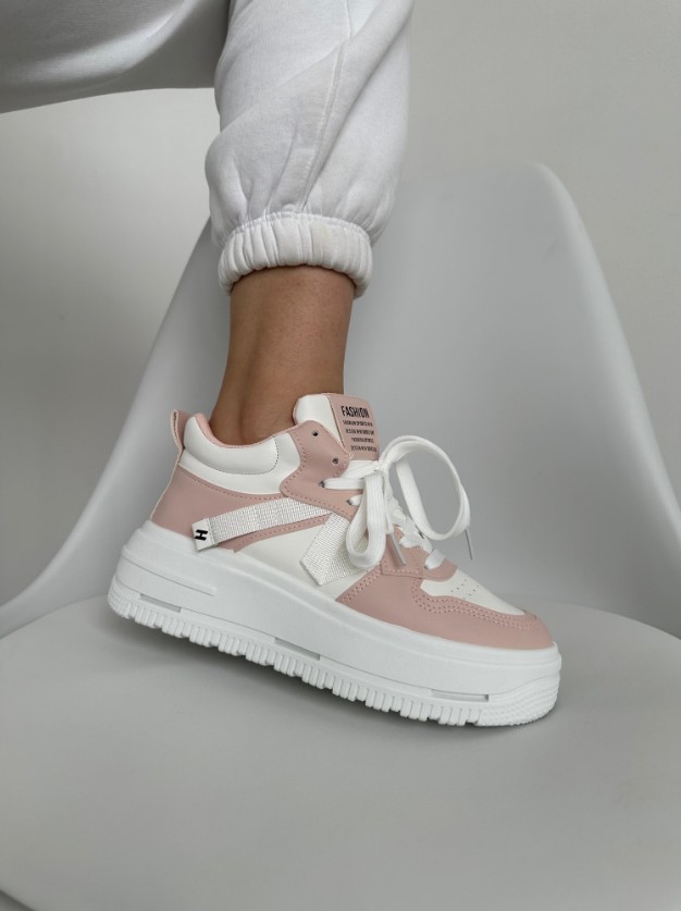 фото осенние женские кроссовки опт в России