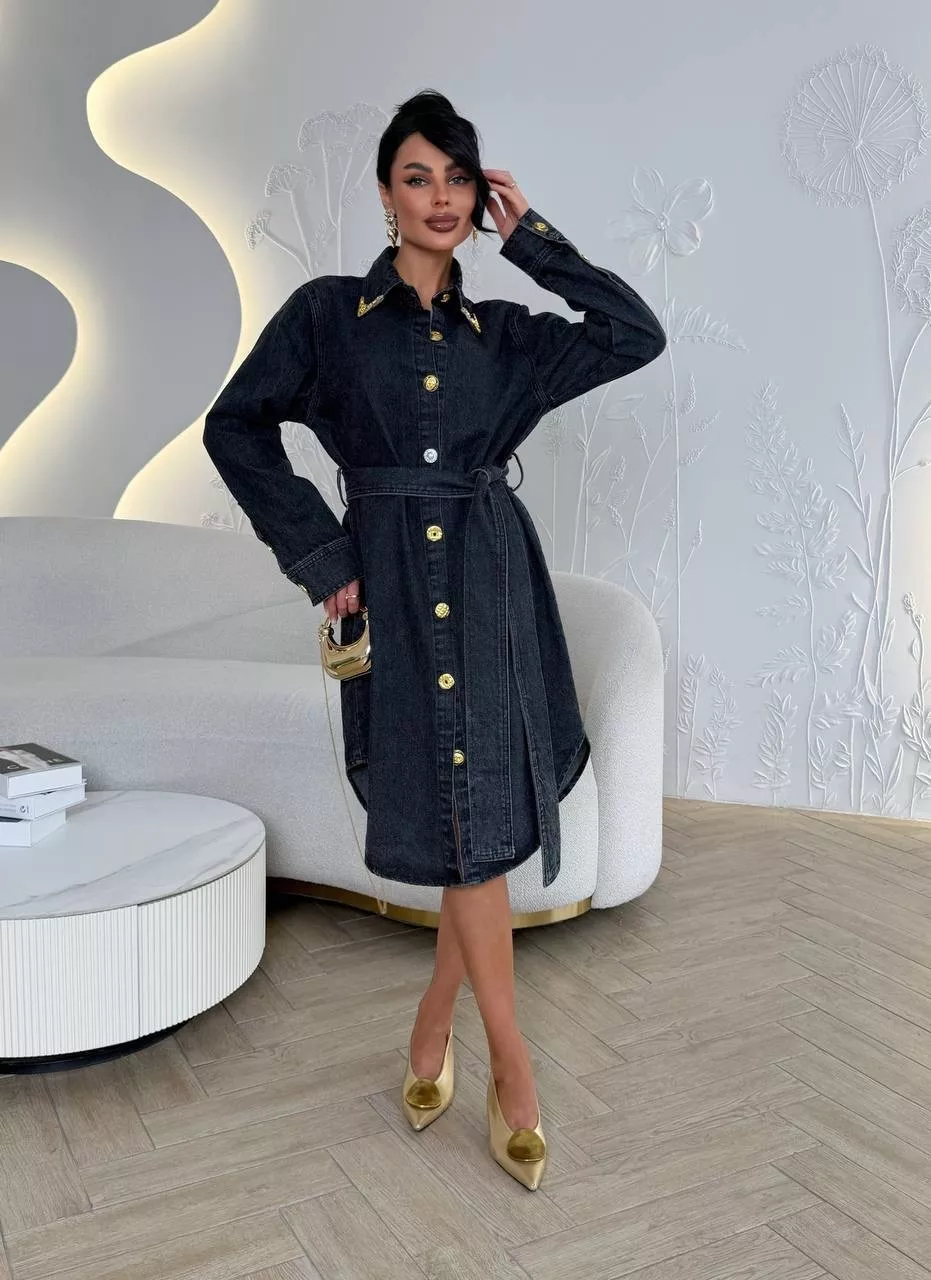 картинка Элегантное джинсовое платье-рубашка миди от магазина Одежда+
