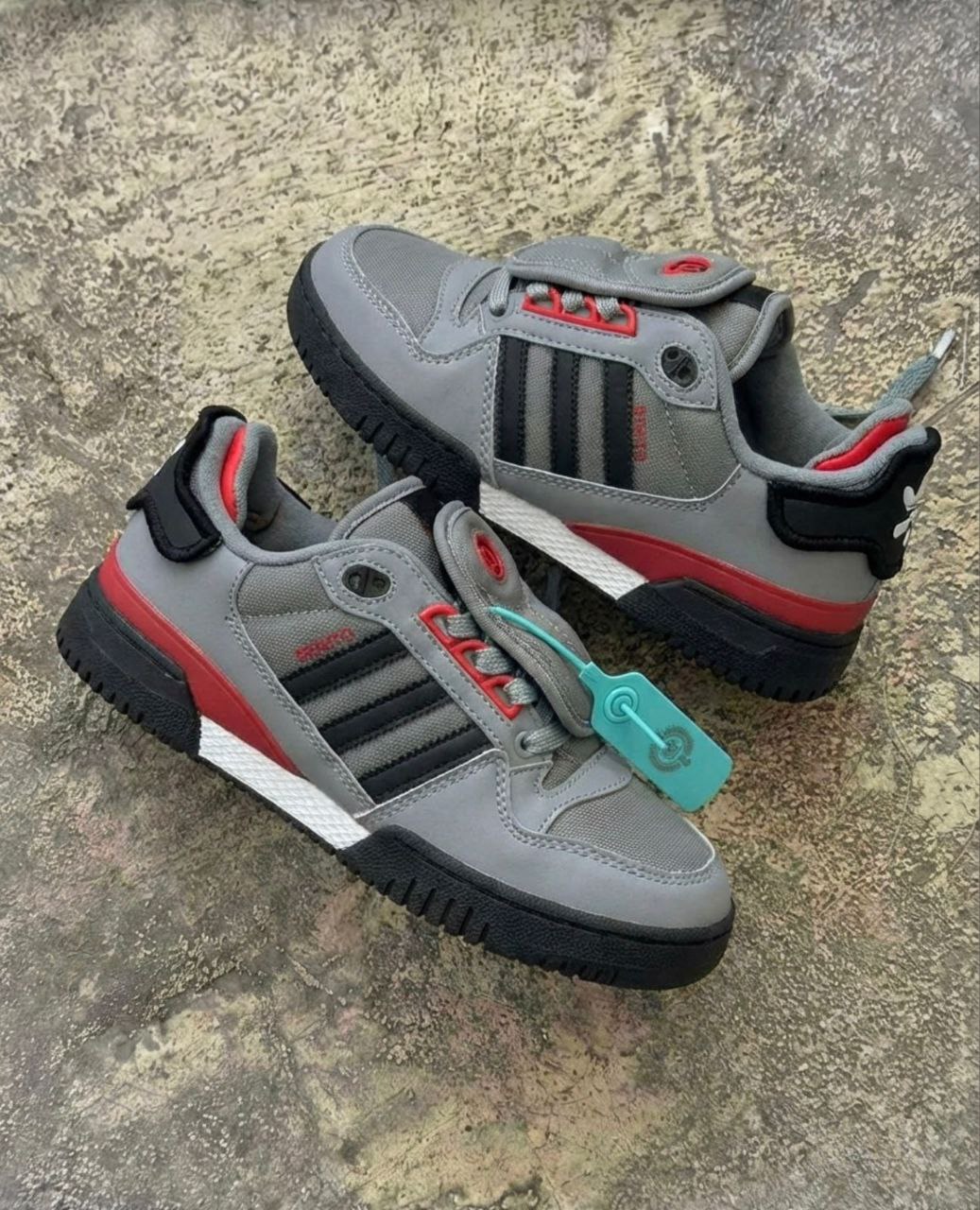 фото весенние женские кроссовки оптом