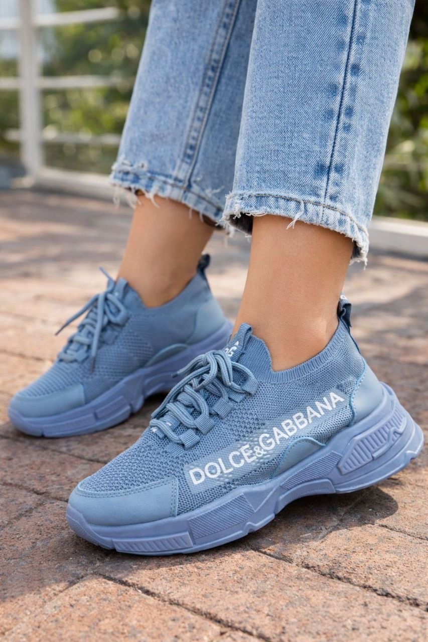 фото весенние женские кроссовки оптом