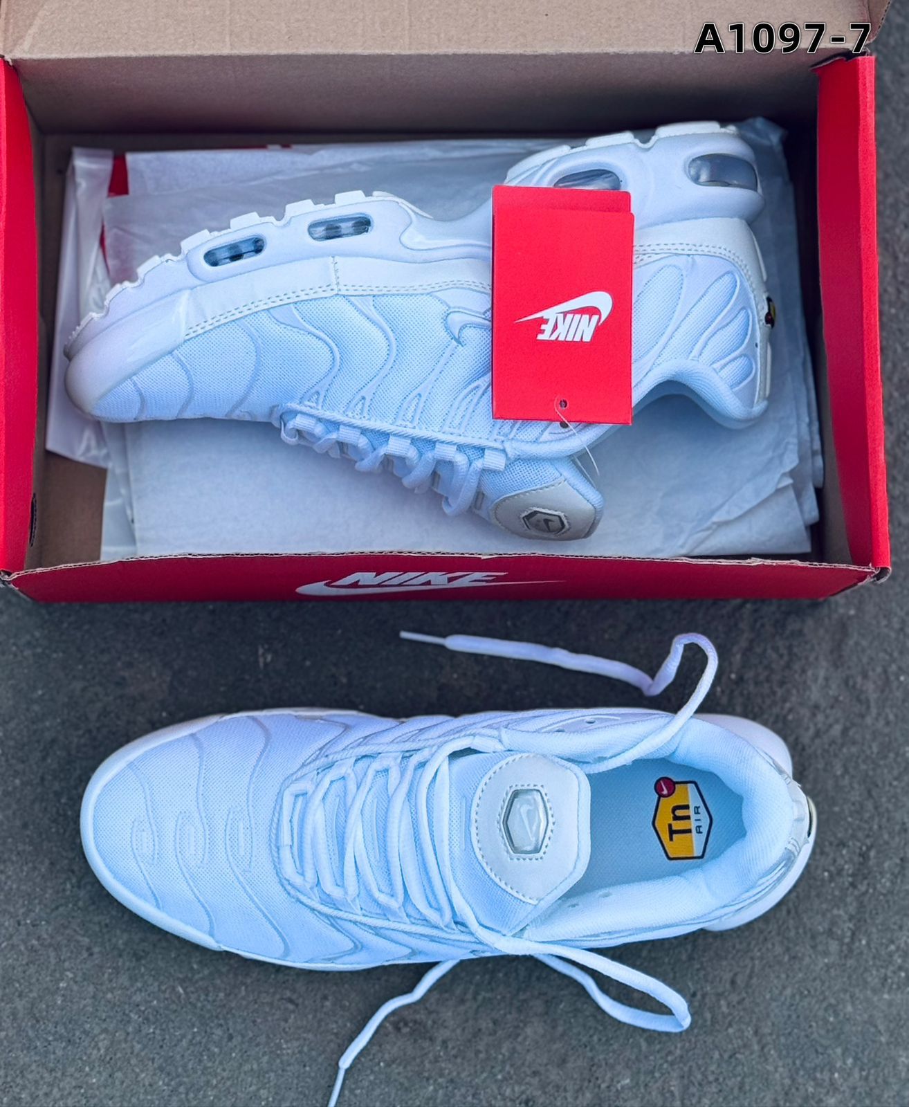 фото мужские осенние кроссовки nike 719618 оптом