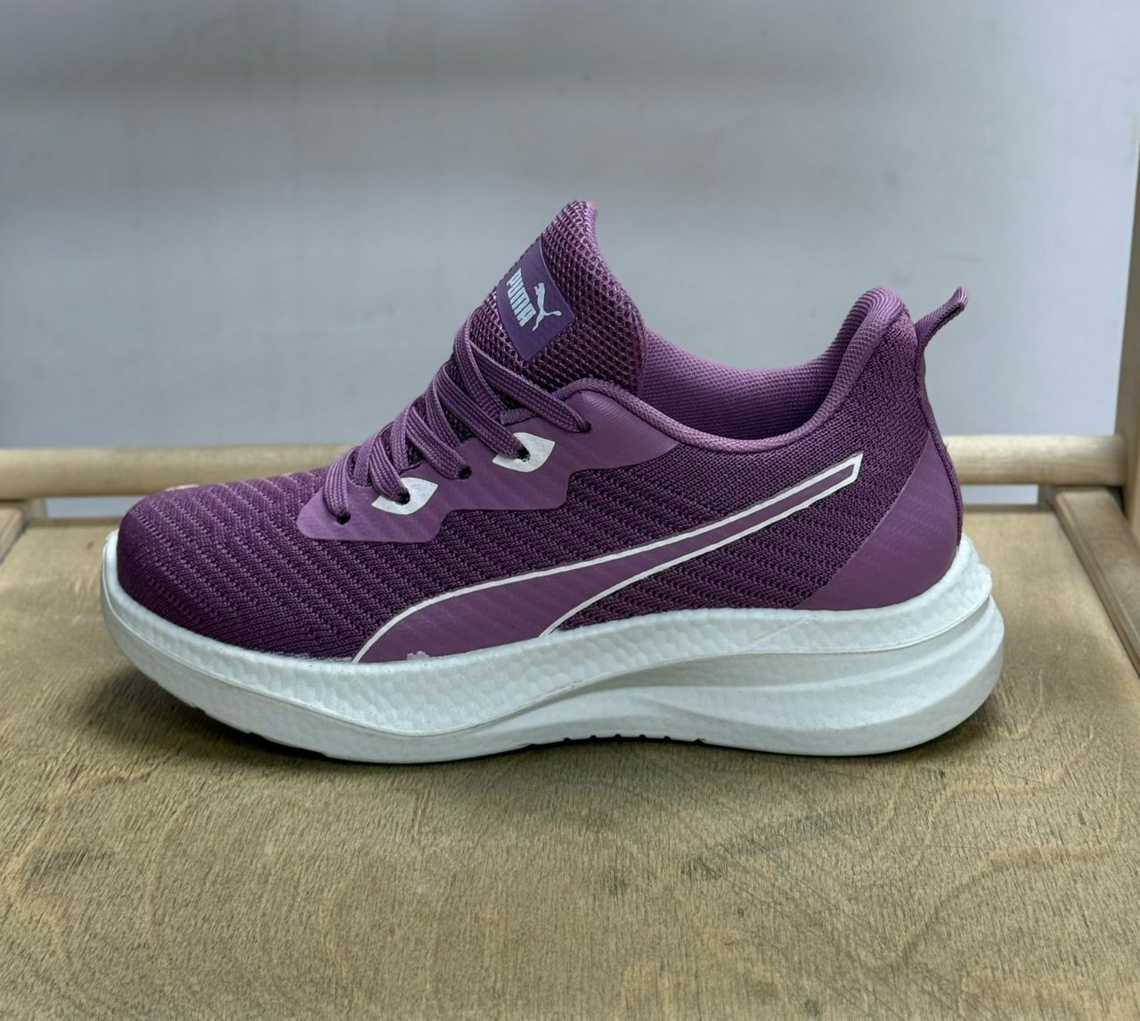 фото весенние женские кроссовки оптом