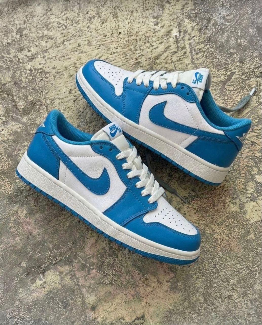 фото весенние женские кроссовки оптом