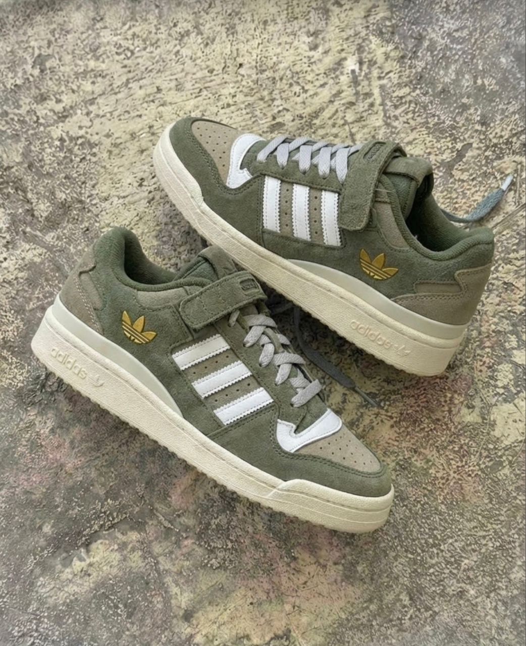 фото весенние женские кроссовки оптом