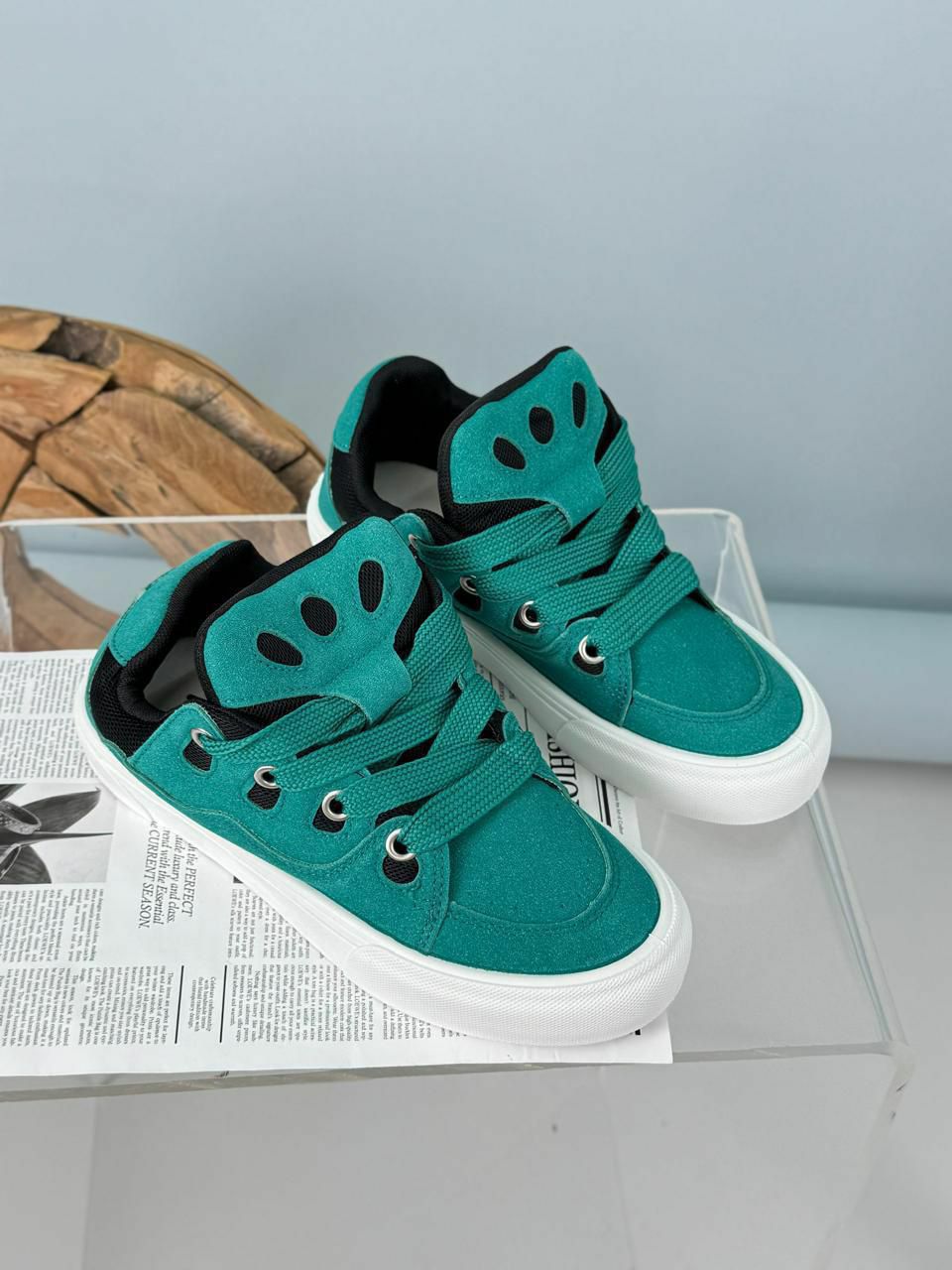 фото весенние женские кроссовки оптом