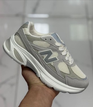 фото весенние женские кроссовки оптом