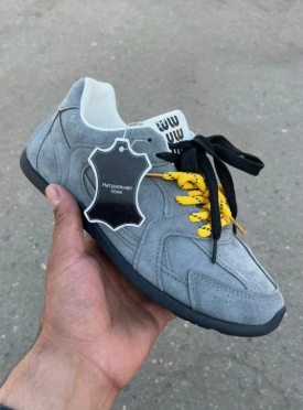 фото весенние женские кроссовки оптом