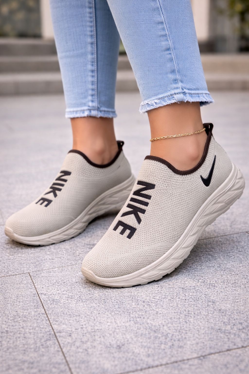 фото весенние женские кроссовки оптом