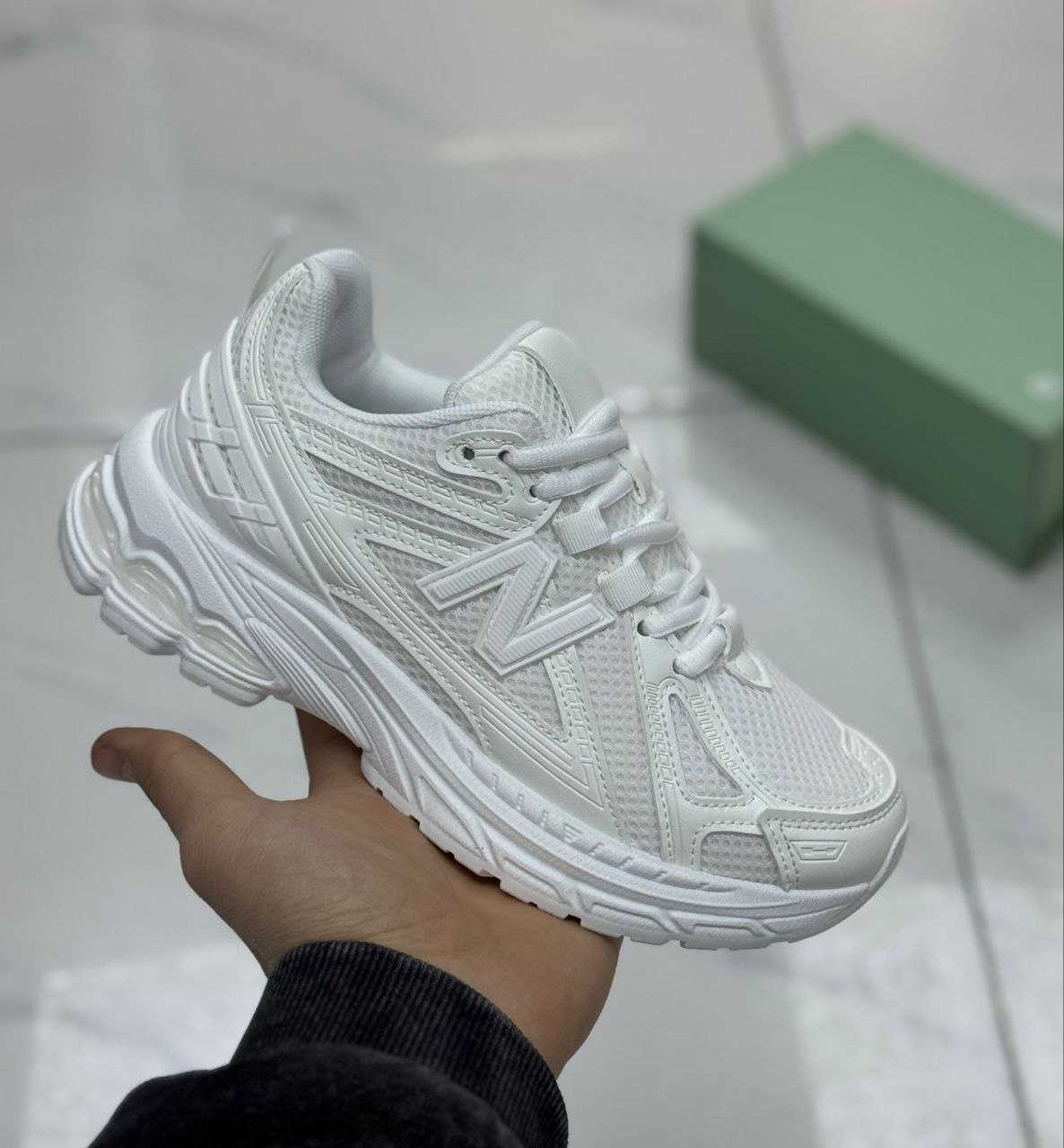 фото весенние женские кроссовки оптом