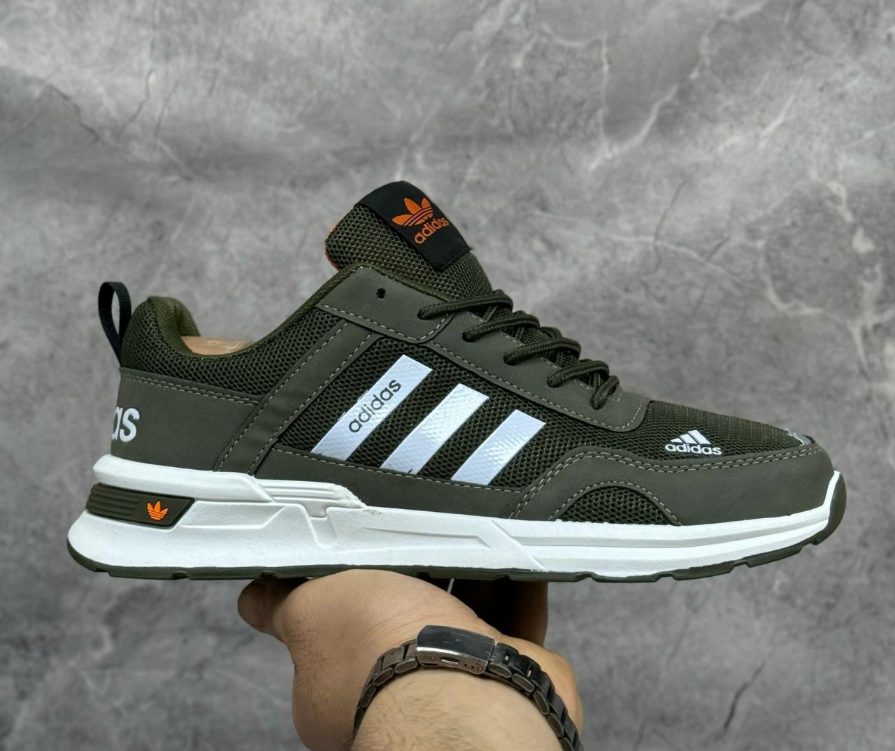 фото весенние мужские кроссовки оптом с доставкой