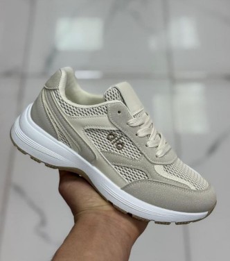 фото весенние женские кроссовки оптом