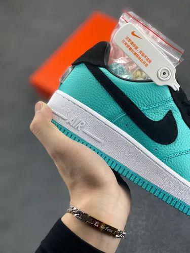 фото женские кроссовки nike 482549 оптом