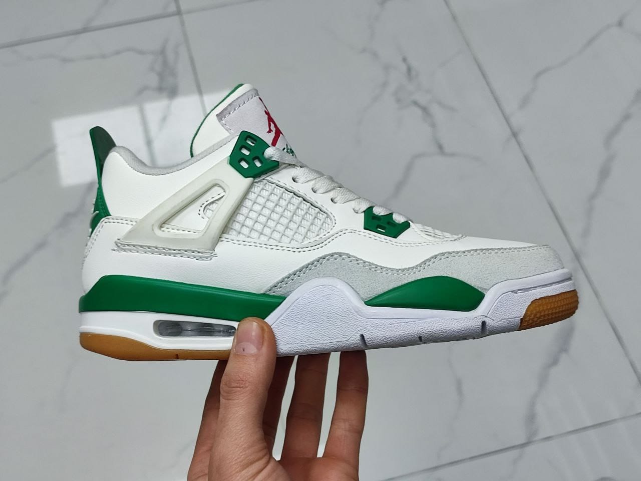 фото весенние женские кроссовки оптом