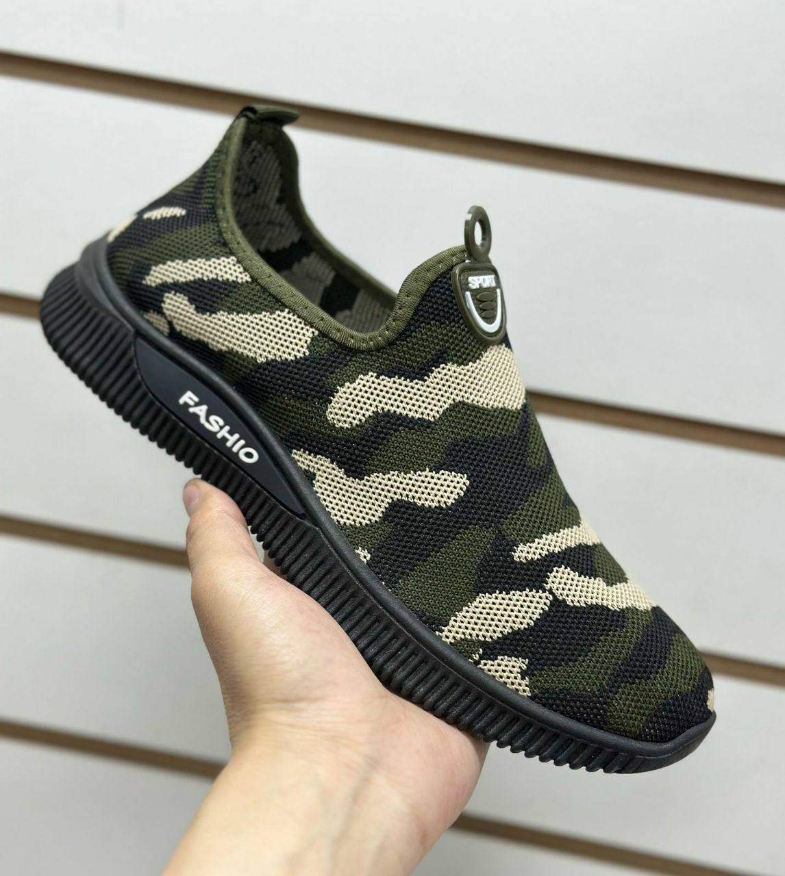 фото весенние мужские кроссовки оптом с доставкой