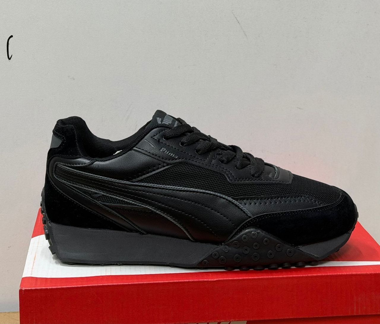 фото весенние мужские кроссовки оптом с доставкой