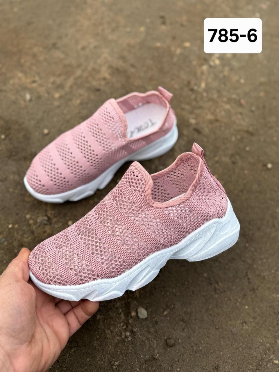 фото летние женские кроссовки оптом