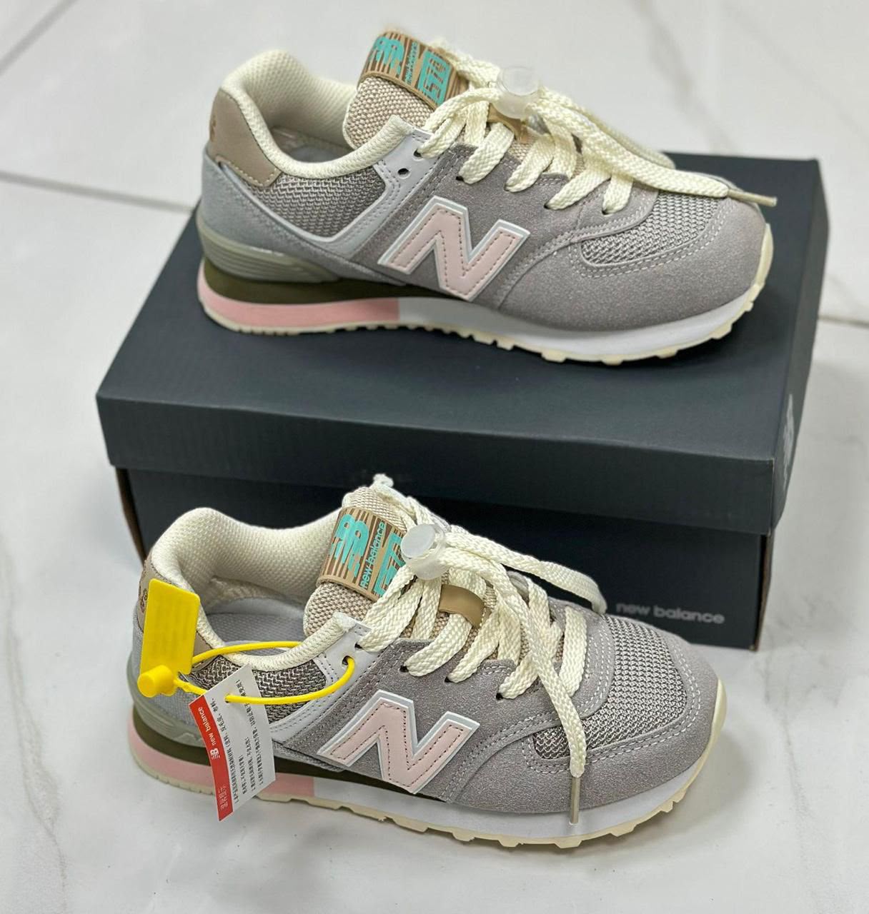 фото женские серые кроссовки new balance 585058 оптом