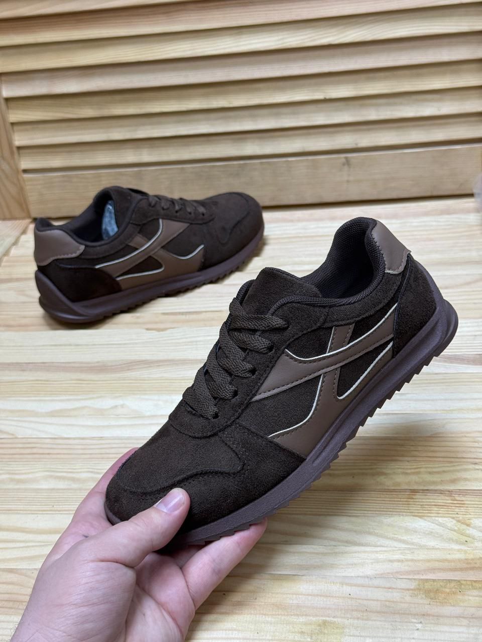 фото весенние женские кроссовки оптом