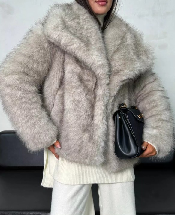 картинка Шуба от магазина Одежда+