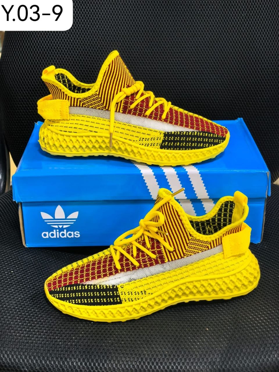 фото весенние женские кроссовки оптом