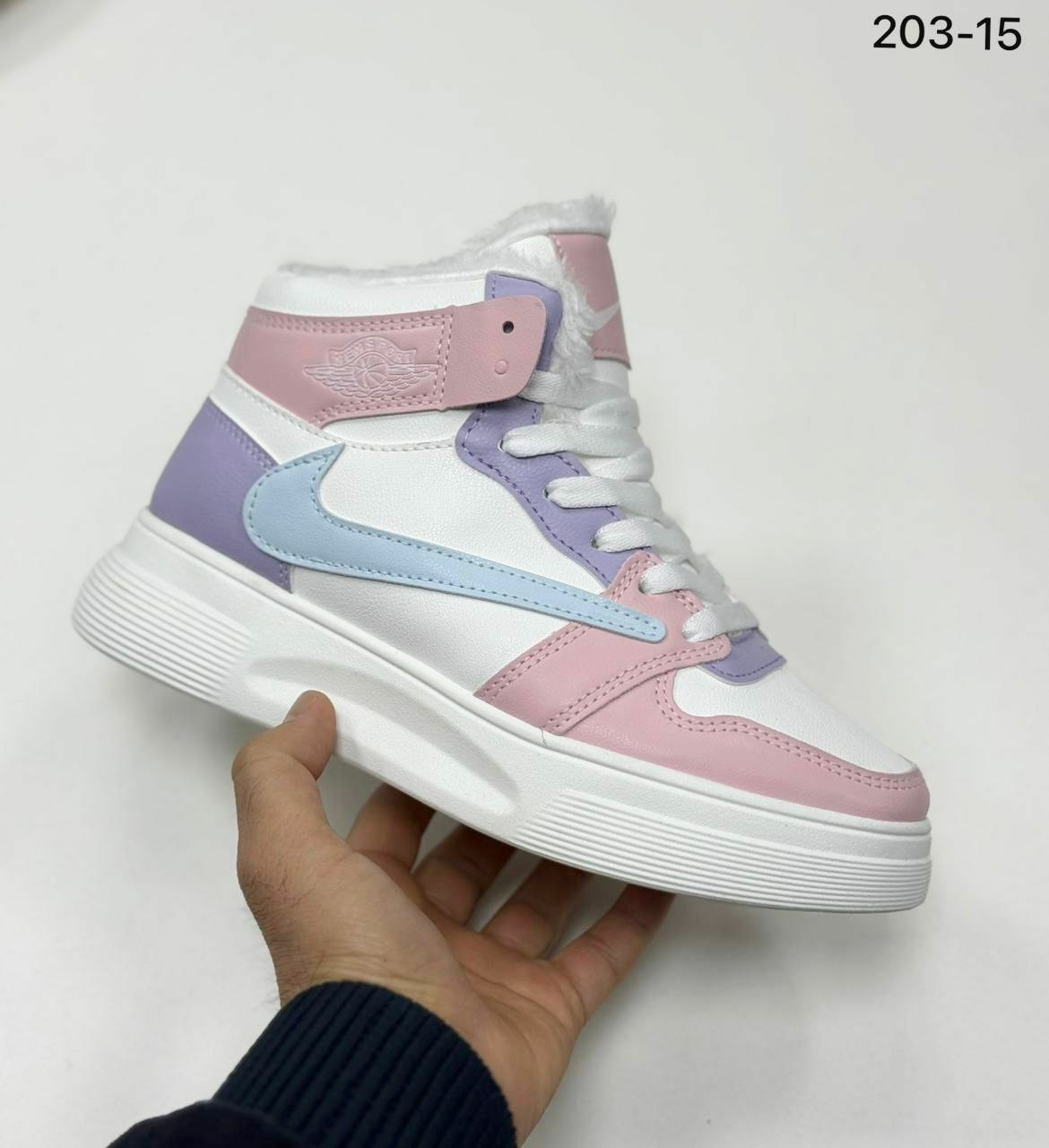 фото зимние женские кроссовки оптом с доставкой