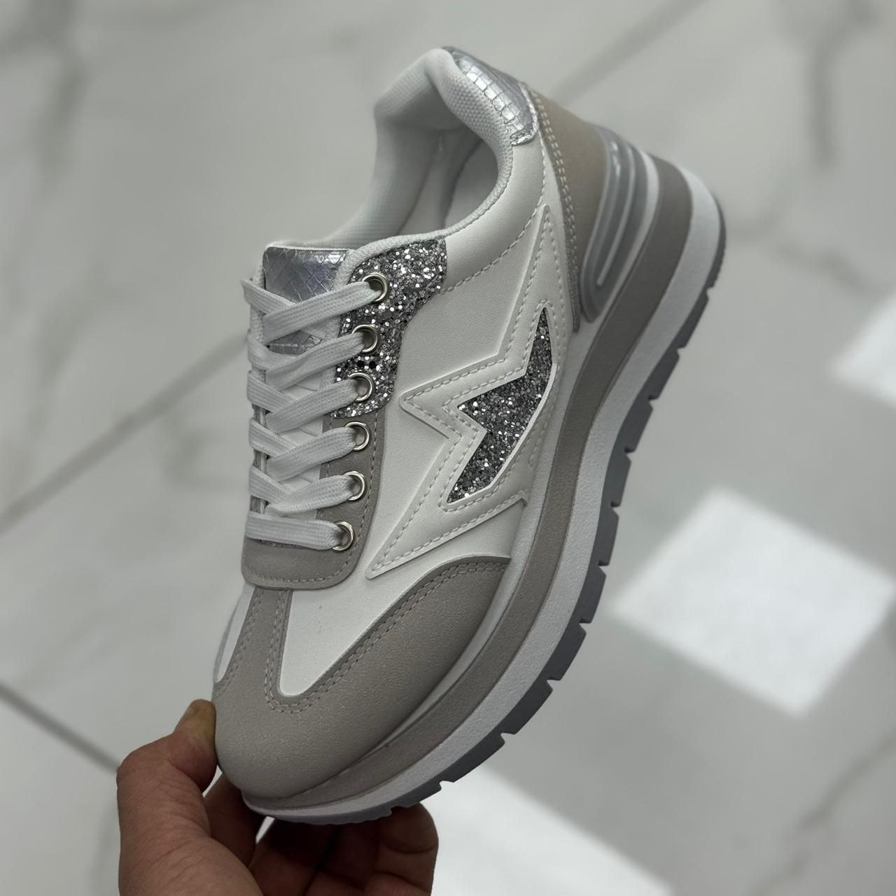 фото весенние женские кроссовки оптом