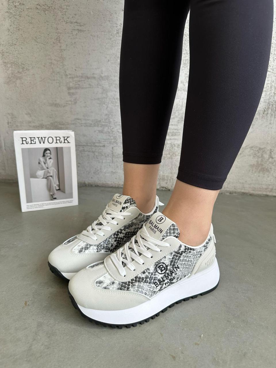 фото весенние женские кроссовки оптом