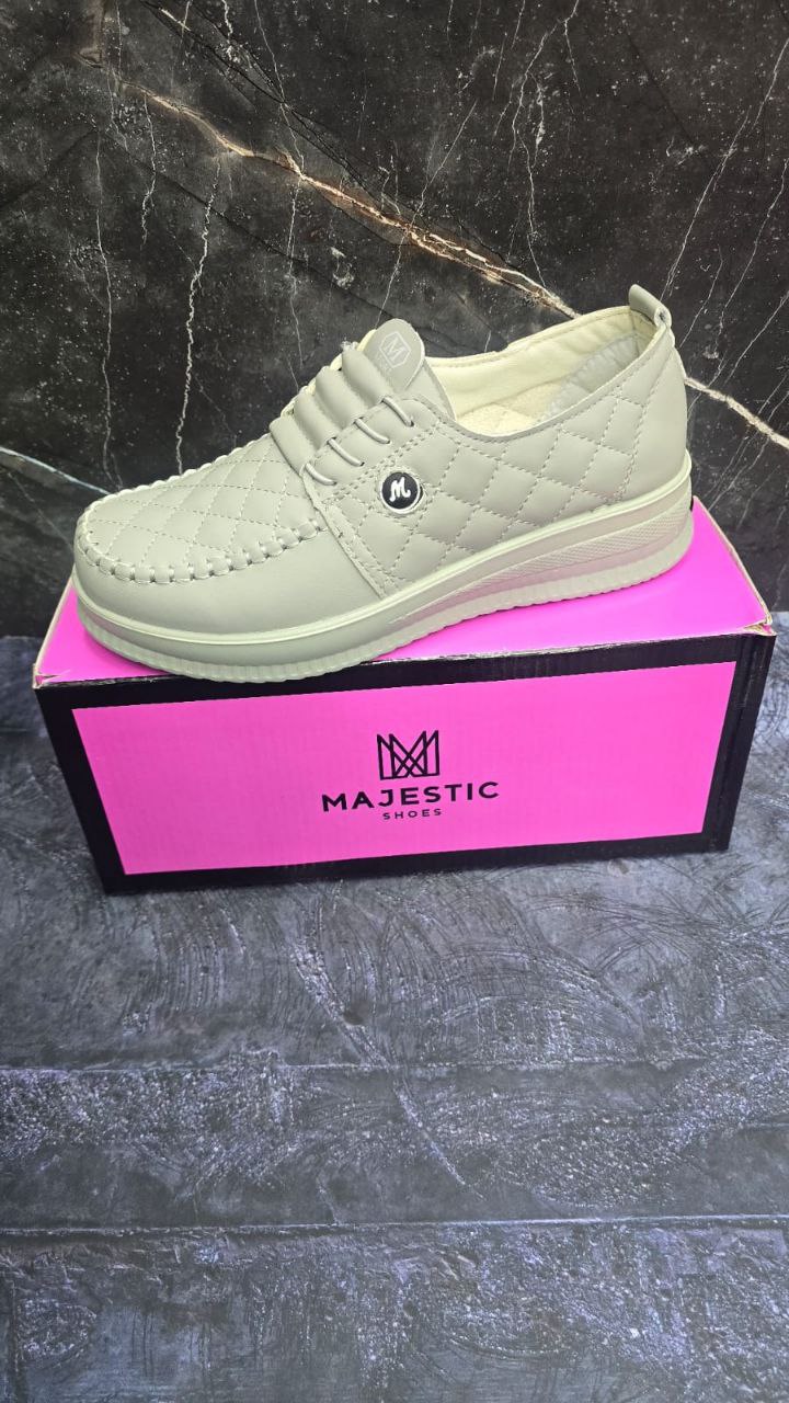 фото весенние женские кроссовки оптом