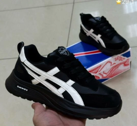 фото весенние женские кроссовки оптом