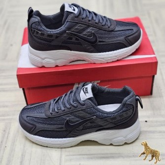 фото весенние женские кроссовки оптом