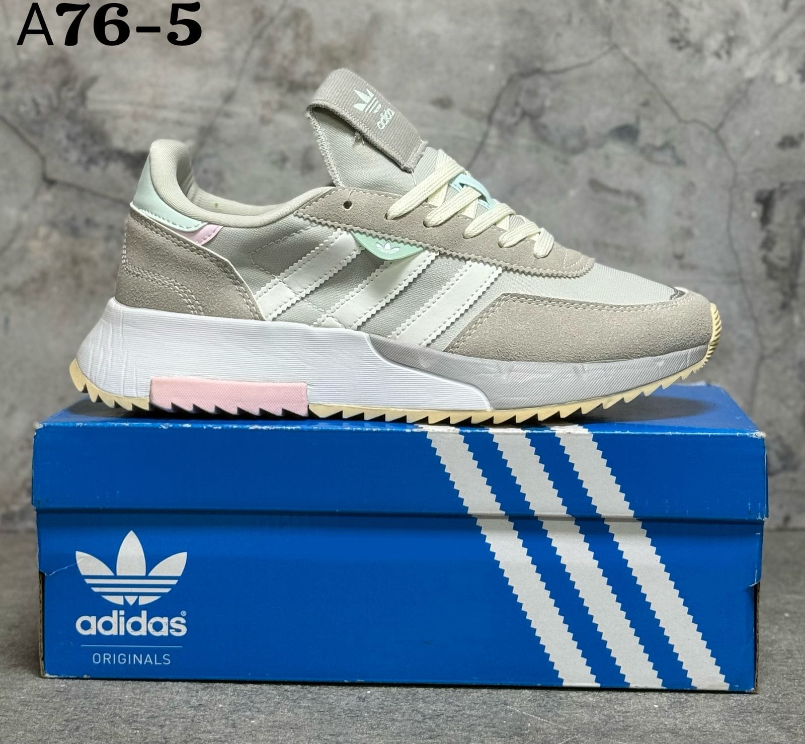 фото весенние мужские кроссовки оптом с доставкой