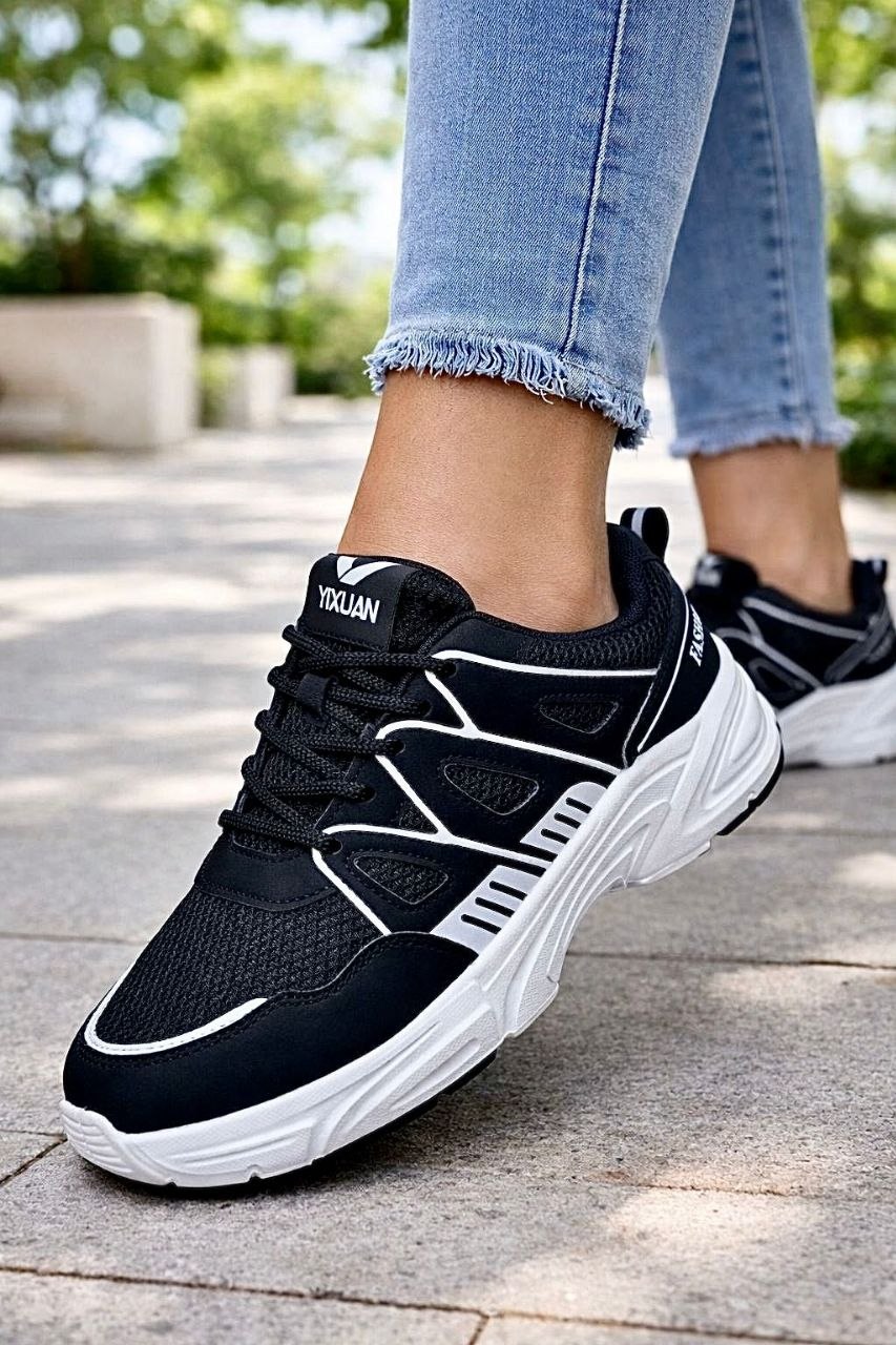 фото весенние женские кроссовки оптом