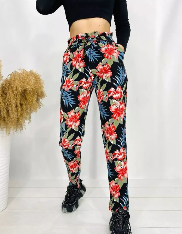 картинка Леггинсы от магазина Одежда+