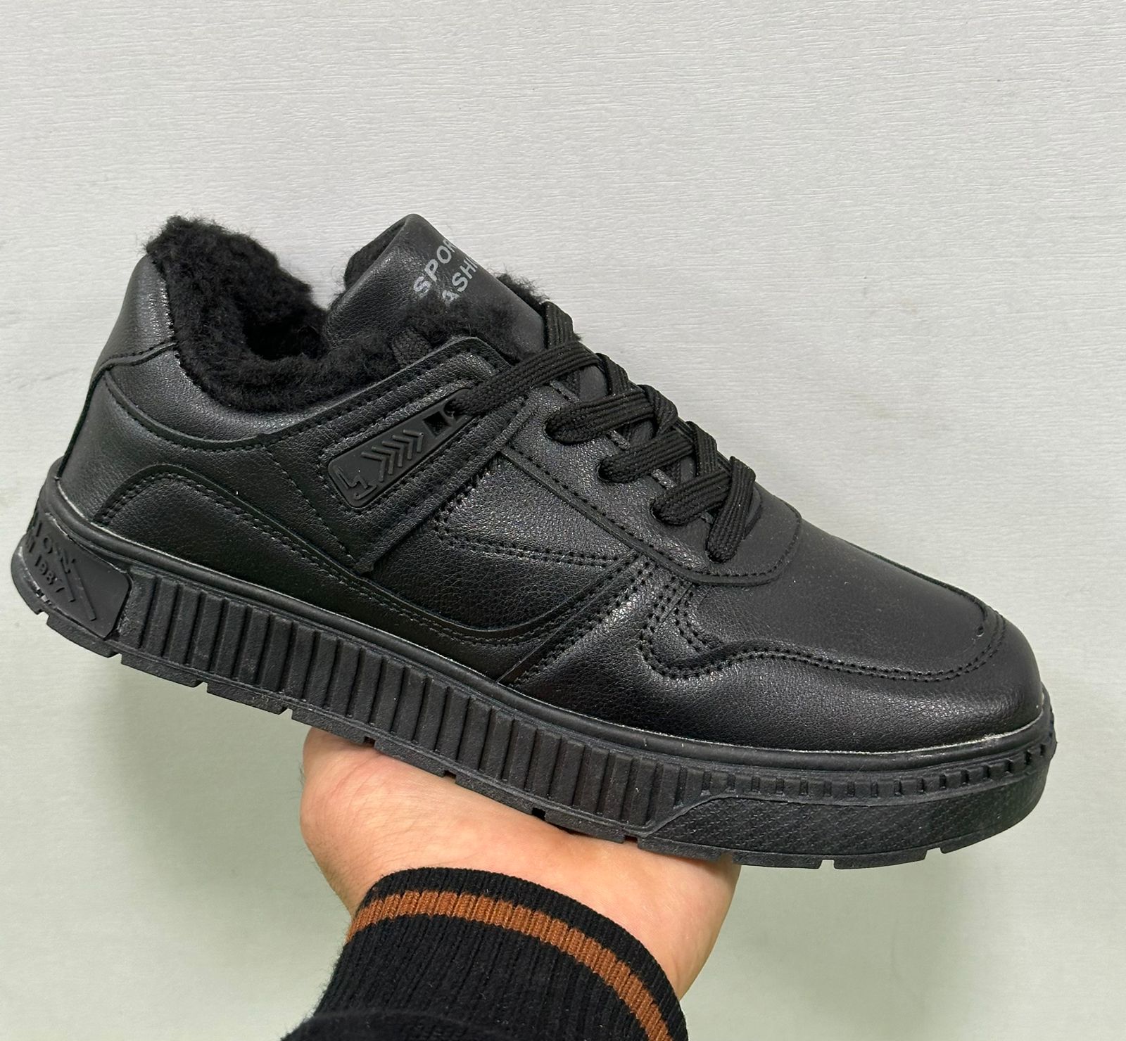 фото зимние женские кроссовки оптом с доставкой