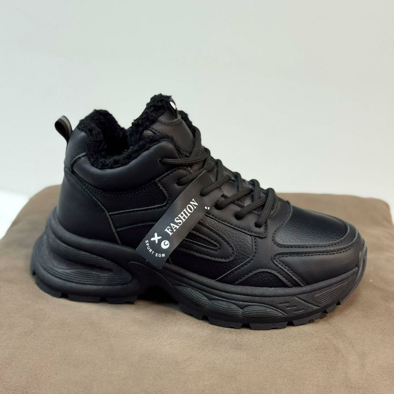 фото зимние женские кроссовки оптом с доставкой